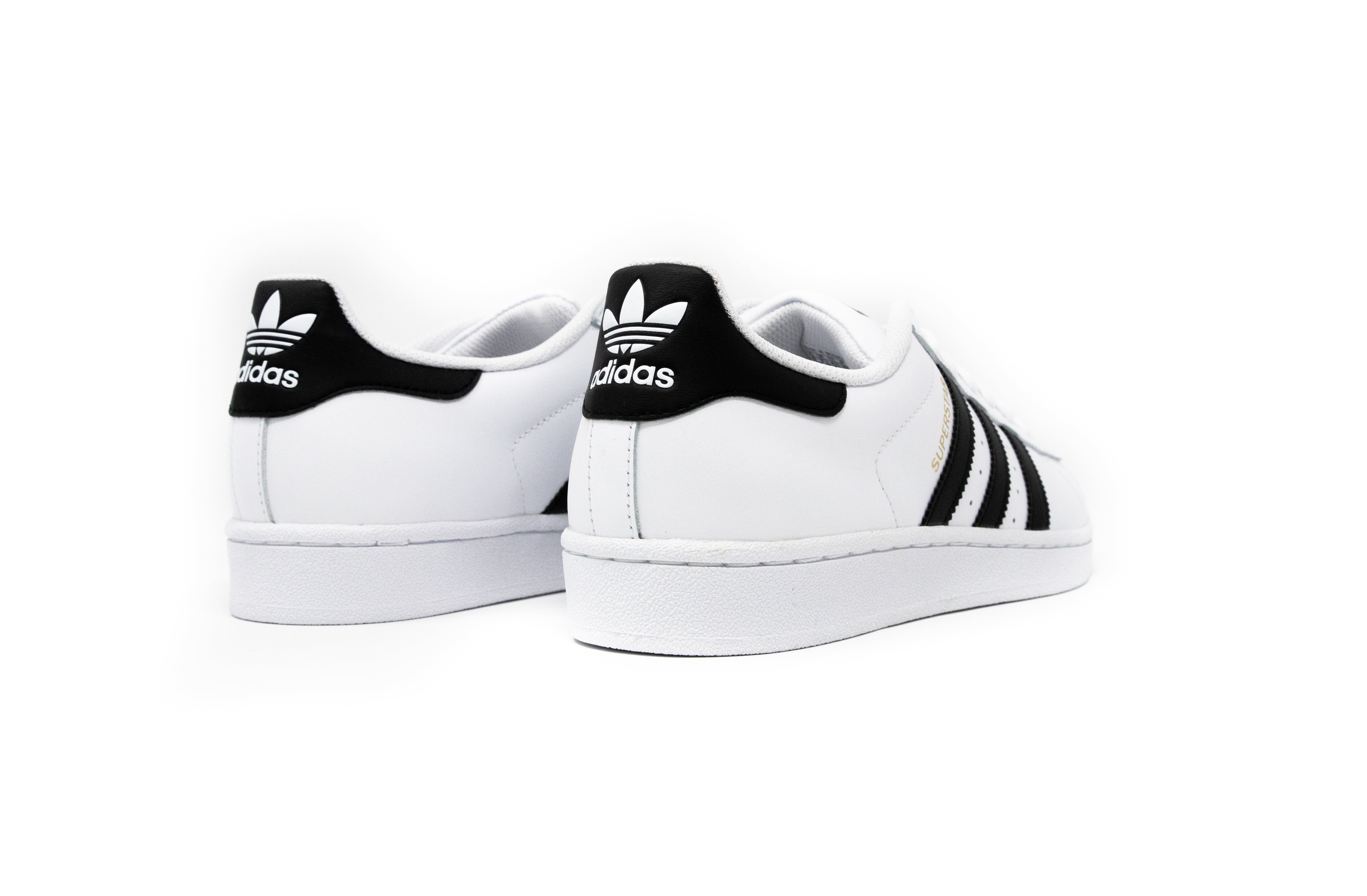 Adidas superstars black and white online