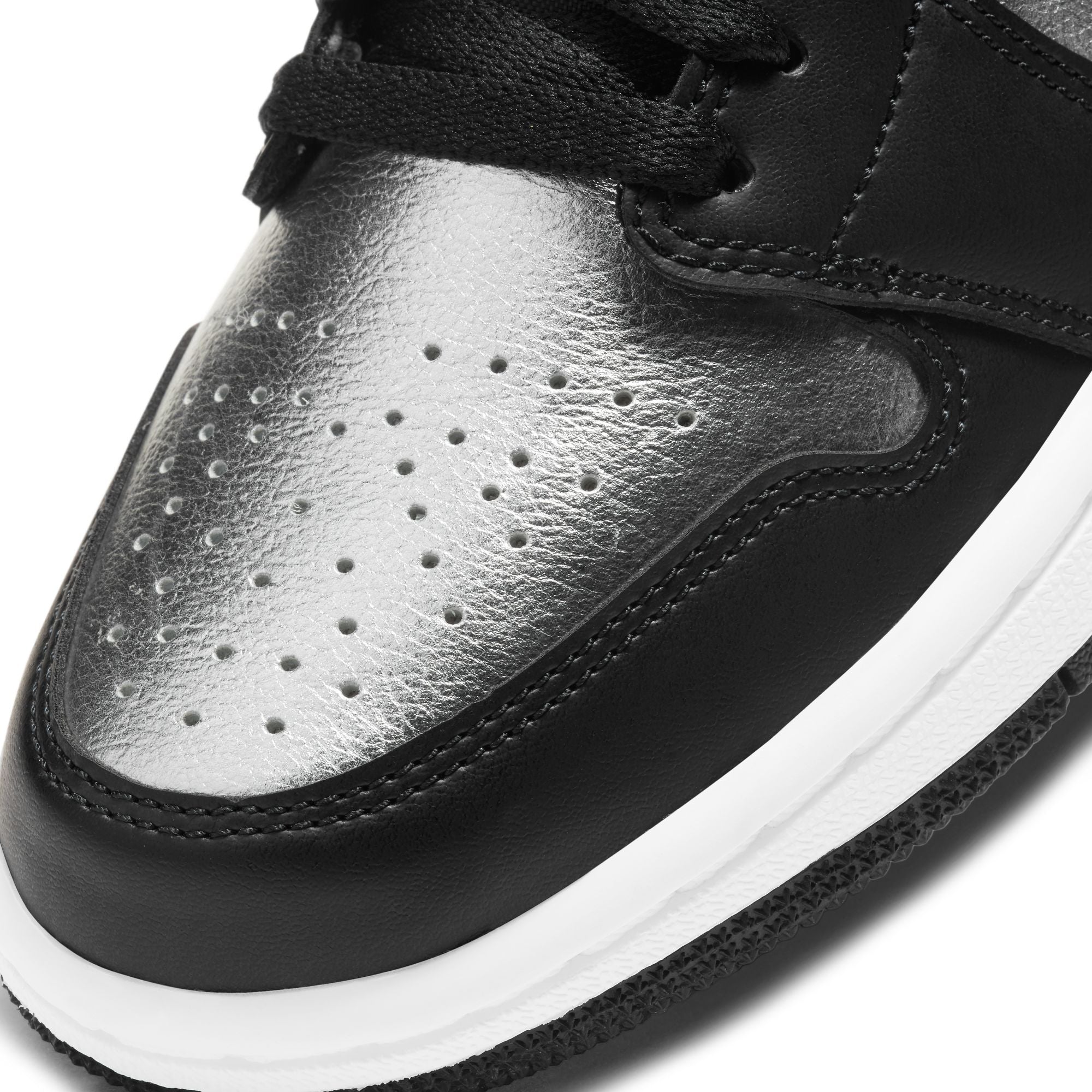 Womens Air Jordan 1 Low SE 'Black Metallic Silver'