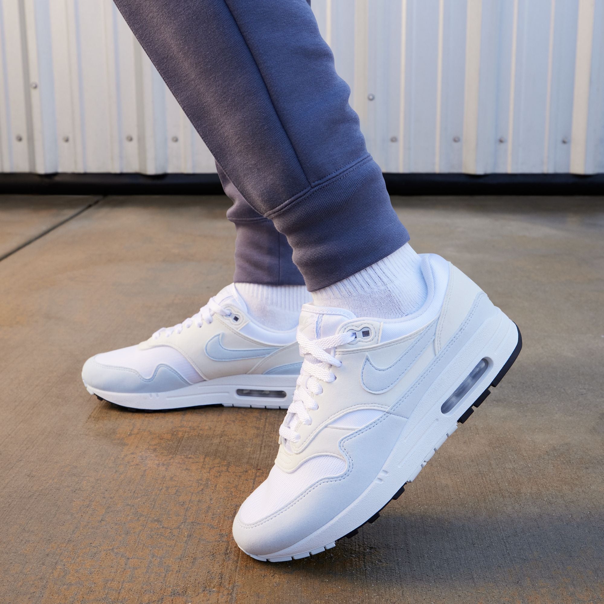 Nike airs white womens hotsell