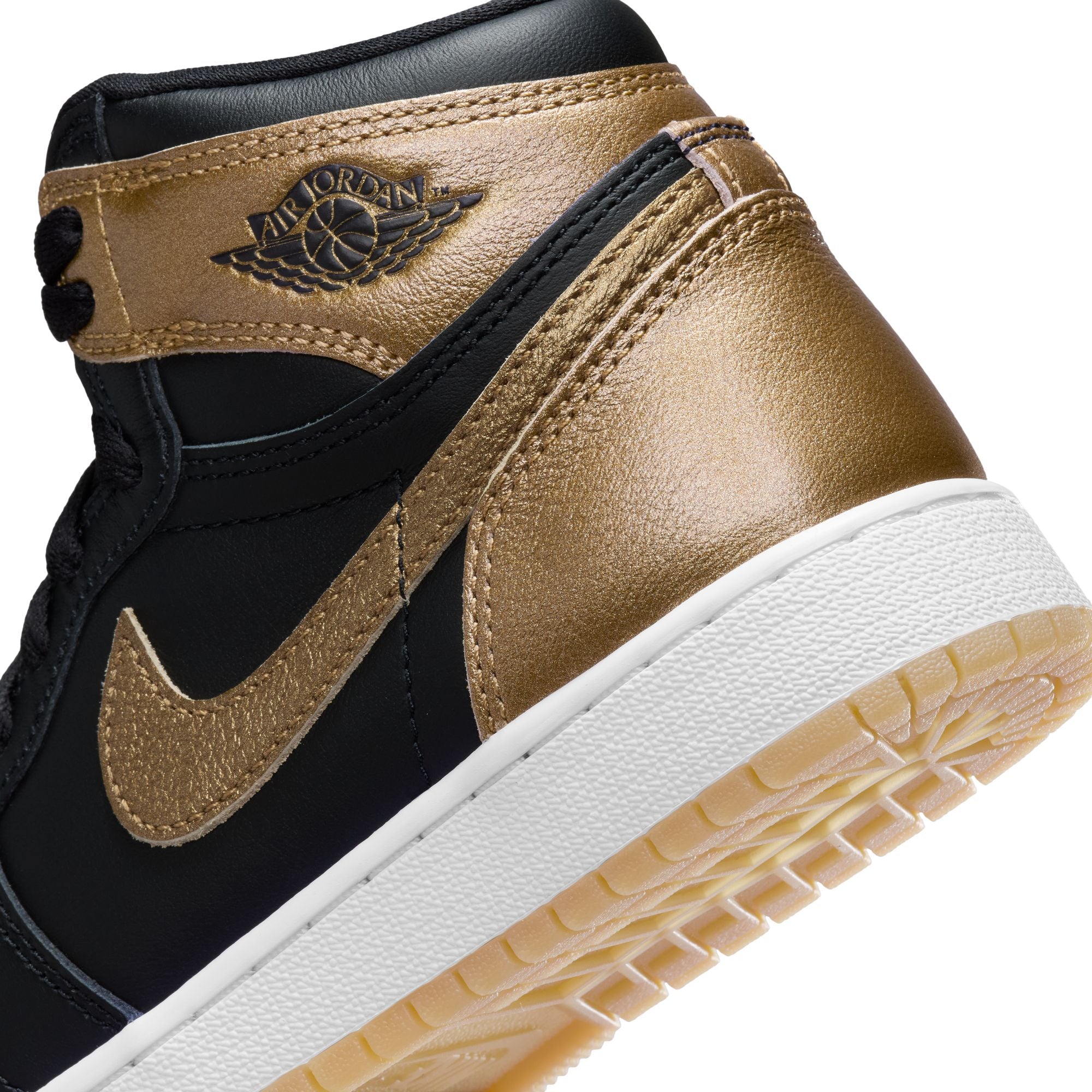 Youth Air Jordan 1 High OG 'Black and Gold'