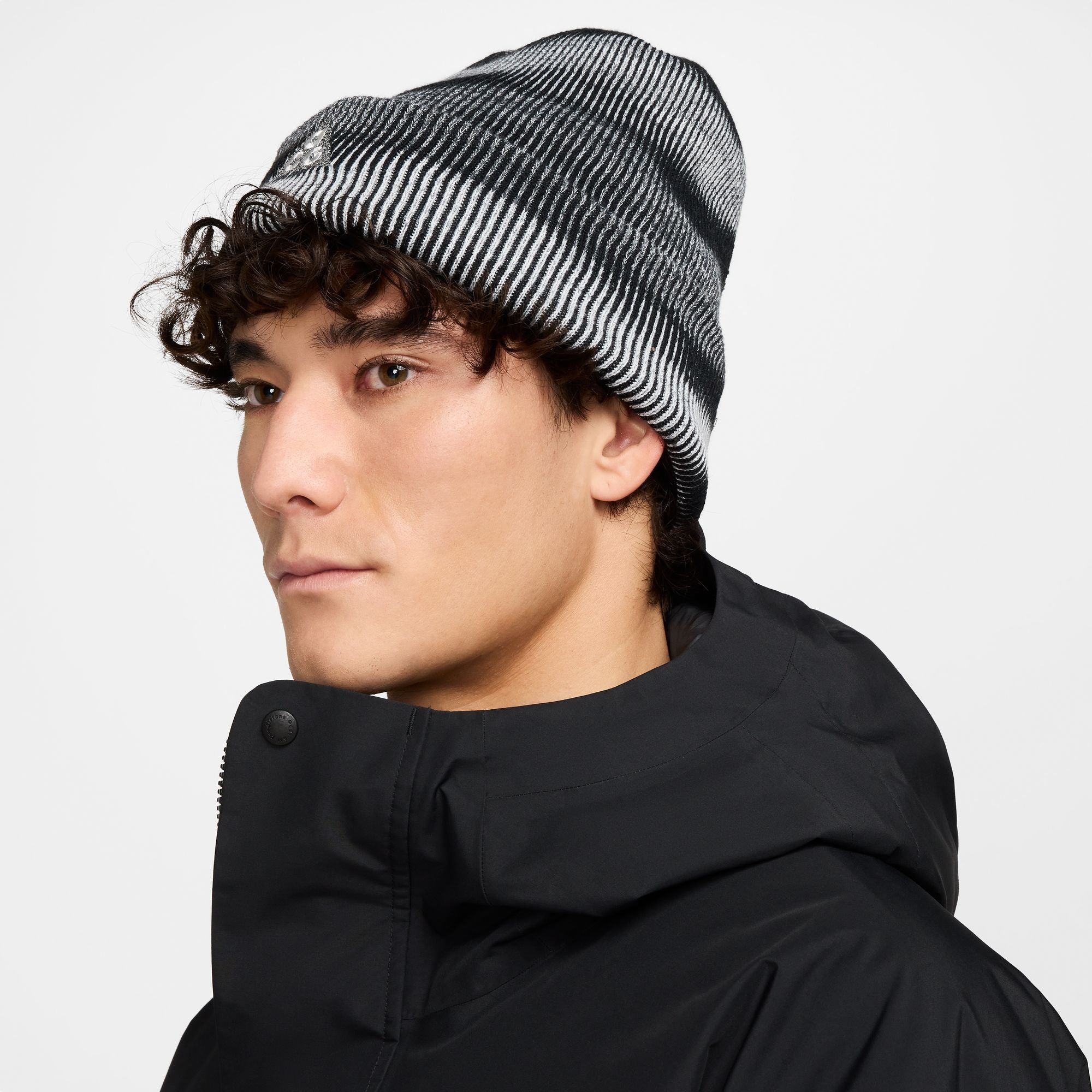 Nike ACG Peak Beanie 'Black/Grey'