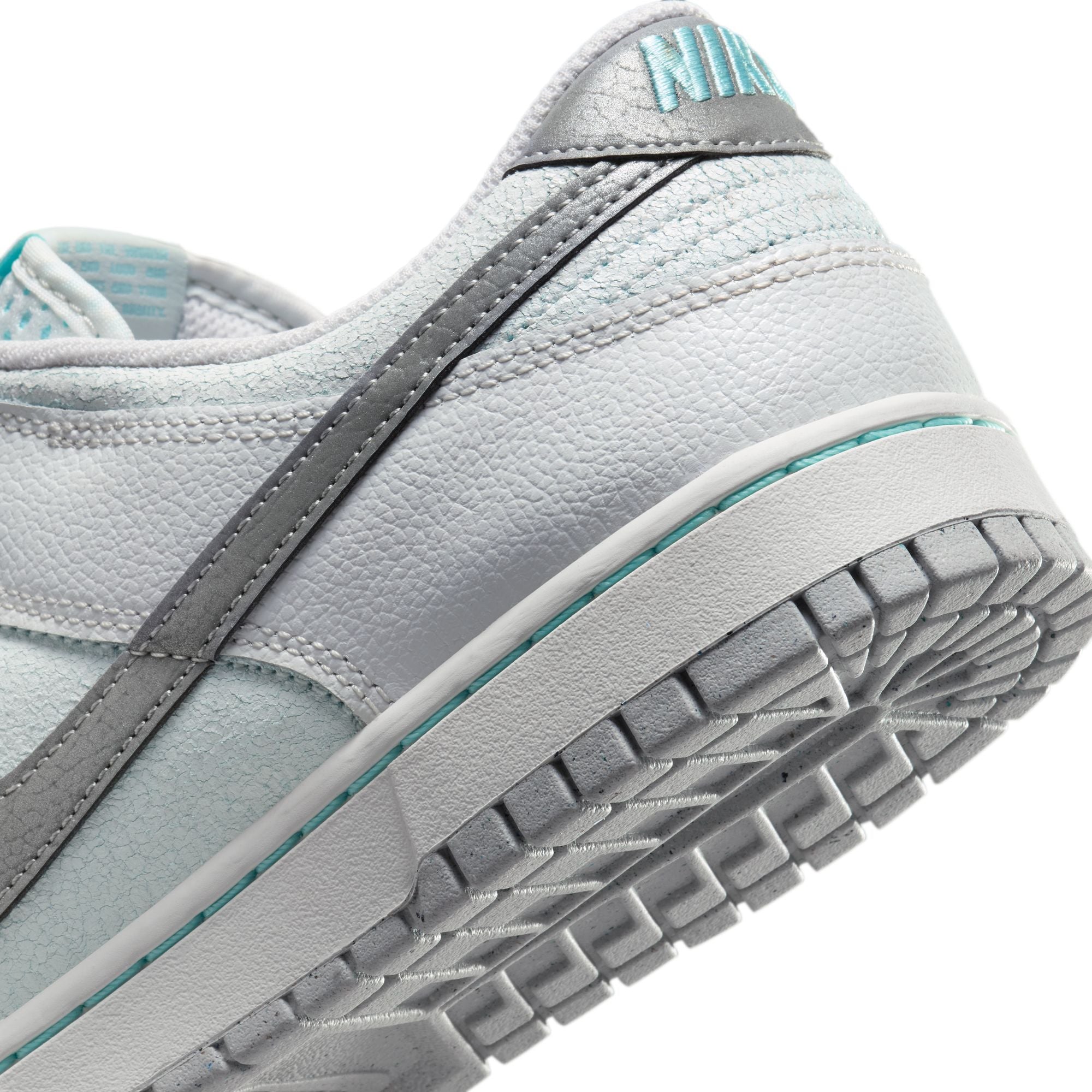 Nike Dunk Low Retro SE 'Summit White/Metallic Silver'