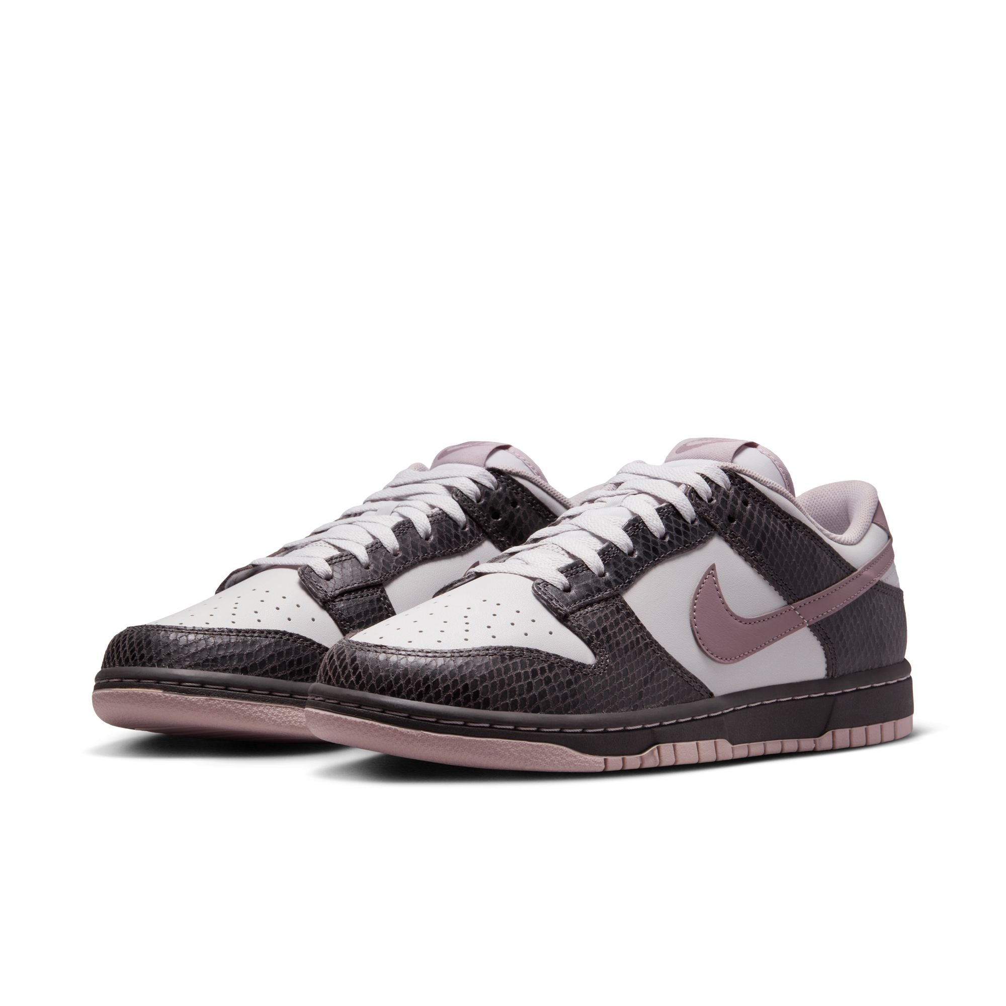 Nike Dunk Low SE 'Taupe Grey'