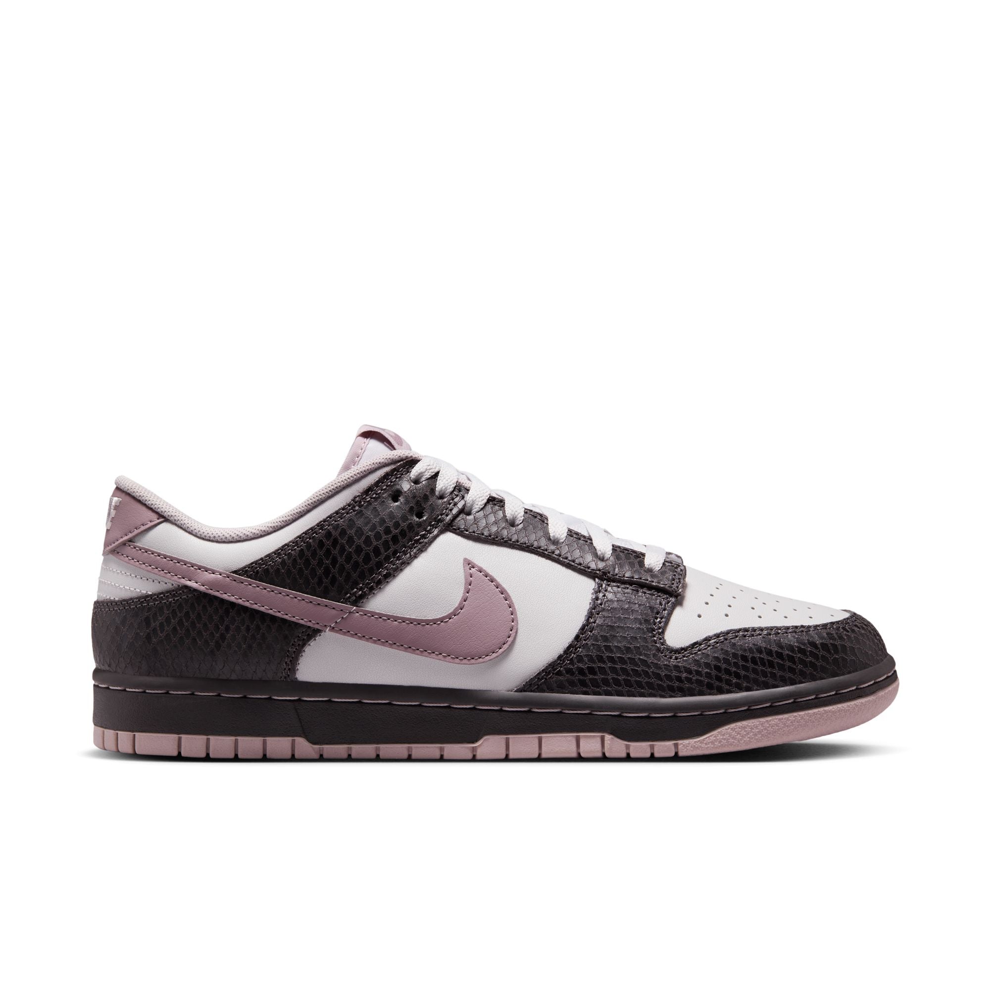 Nike Dunk Low SE 'Taupe Grey'